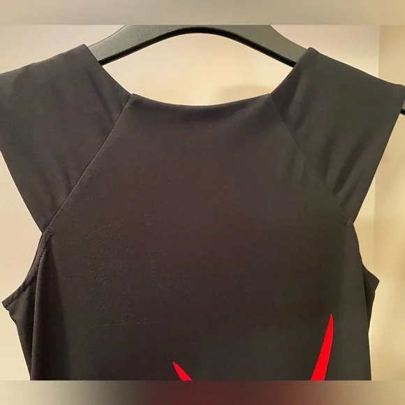 Red and black London Times Petites dress with cap sleeves size 8P - Picture 5 of 8